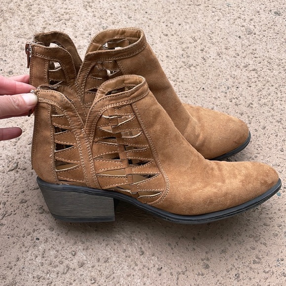 tan booties with cutouts - Picture 2 of 4
